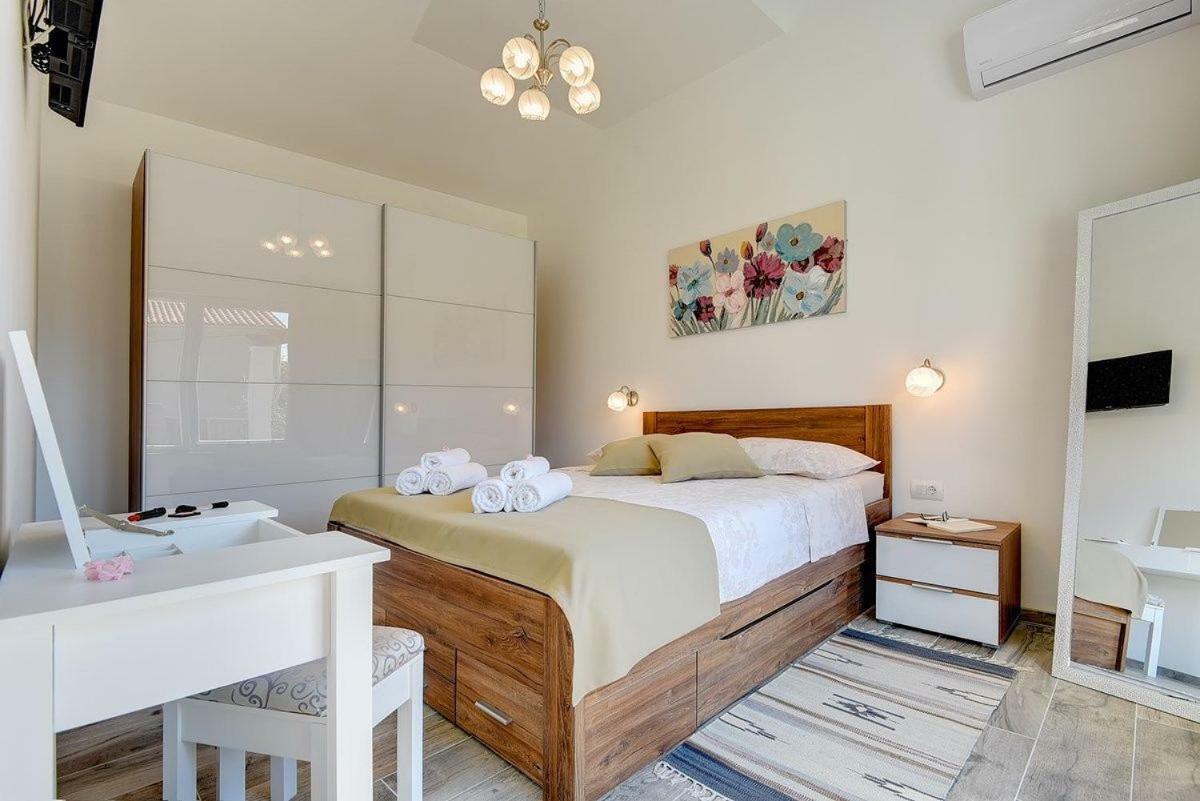 Villa Sunny Home Vodnjan Extérieur photo