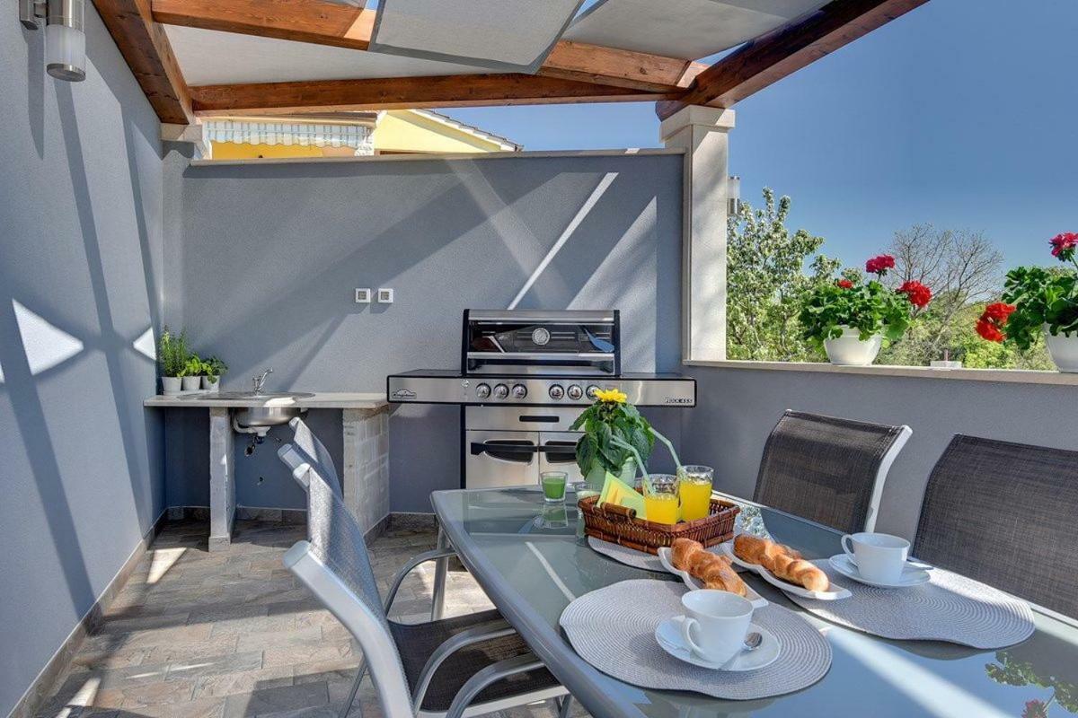 Villa Sunny Home Vodnjan Extérieur photo